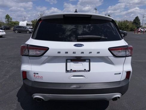 Used 2020 Ford Escape SE image 6