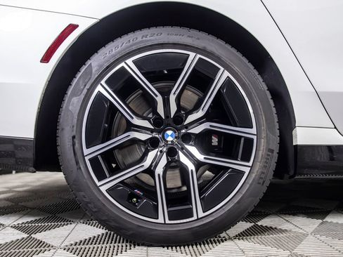 Used 2023 BMW 740i RWD image 41