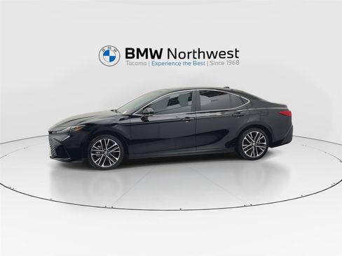 Used 2025 Toyota Camry XLE w/ Premium Plus Package AWD/4WD image 10