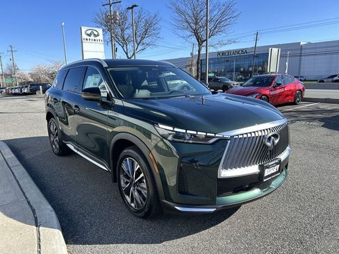 New 2026 INFINITI QX60 Luxe image 2