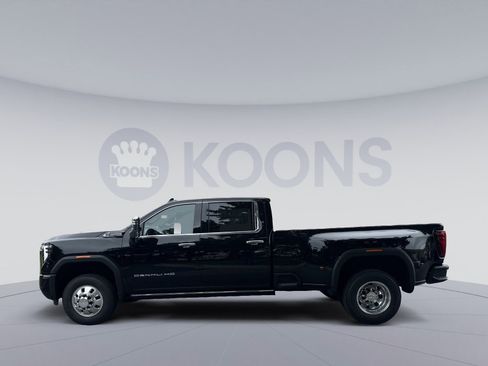 New 2026 GMC Sierra 3500 Denali Ultimate AWD/4WD image 2