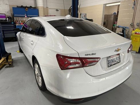 Used 2019 Chevrolet Malibu LT FWD image 4