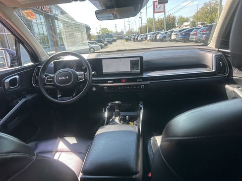 Used 2024 Kia Sorento S AWD/4WD image 14