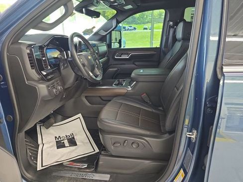 Certified 2024 Chevrolet Silverado 2500 High Country w/ High Country Premium Package AWD/4WD image 14