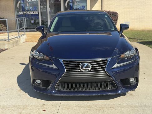 Used 2015 Lexus IS 250 image 2