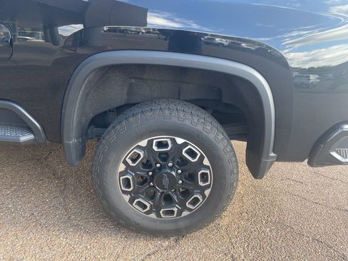 Used 2024 Chevrolet Silverado 2500 High Country w/ High Country Premium Package image 7