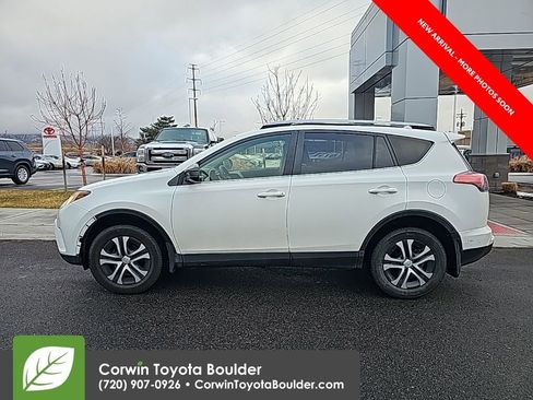 Used 2017 Toyota RAV4 LE image 4