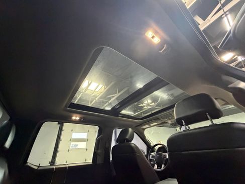 Used 2019 Ford F150 Lariat w/ Equipment Group 502A Luxury AWD/4WD image 42