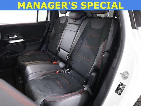 Used 2022 Mercedes-Benz GLB 250 4MATIC image 36