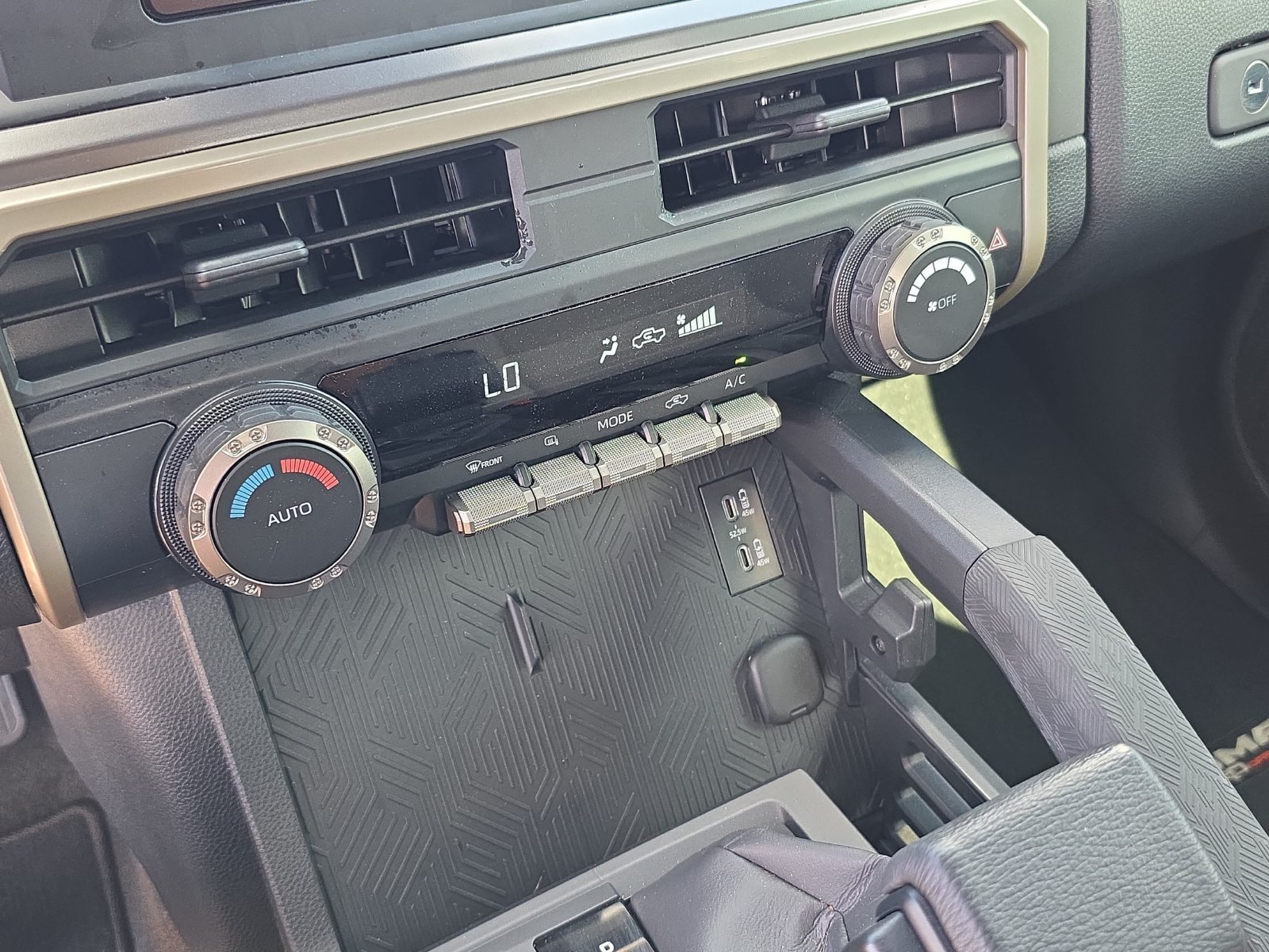 Used 2026 Toyota Tacoma TRD Off-Road AWD/4WD image 21