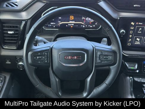 Used 2024 GMC Sierra 1500 AT4 w/ Technology Package AWD/4WD image 9