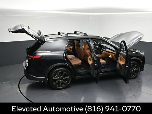Certified 2026 INFINITI QX60 Autograph w/ Dark Cargo Package AWD/4WD image 40