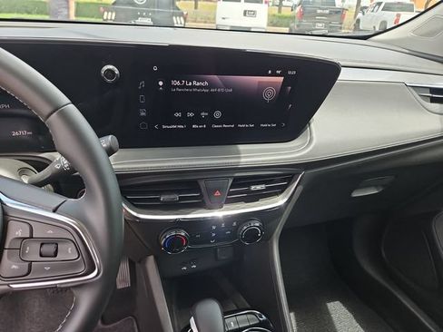 Used 2025 Buick Encore GX Preferred FWD image 11