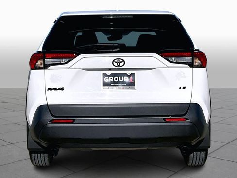 Used 2023 Toyota RAV4 LE image 4