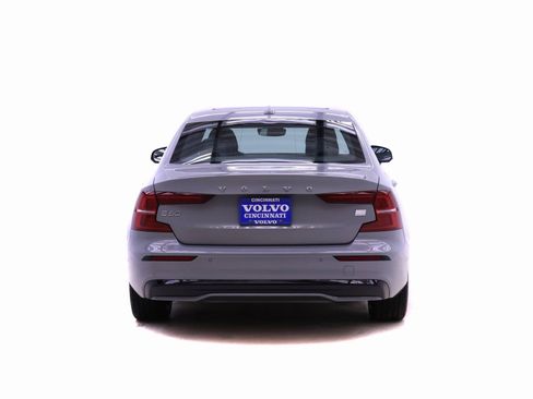 Used 2024 Volvo S60 T8 Ultimate image 7