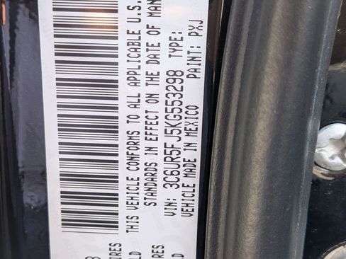 Certified 2019 RAM 2500 Laramie image 30