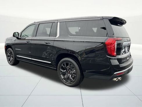 Used 2024 GMC Yukon XL Denali image 3