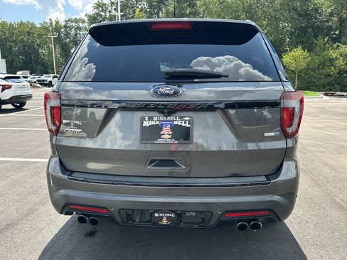 Used 2018 Ford Explorer Sport w/ Equipment Group 401A AWD/4WD image 7