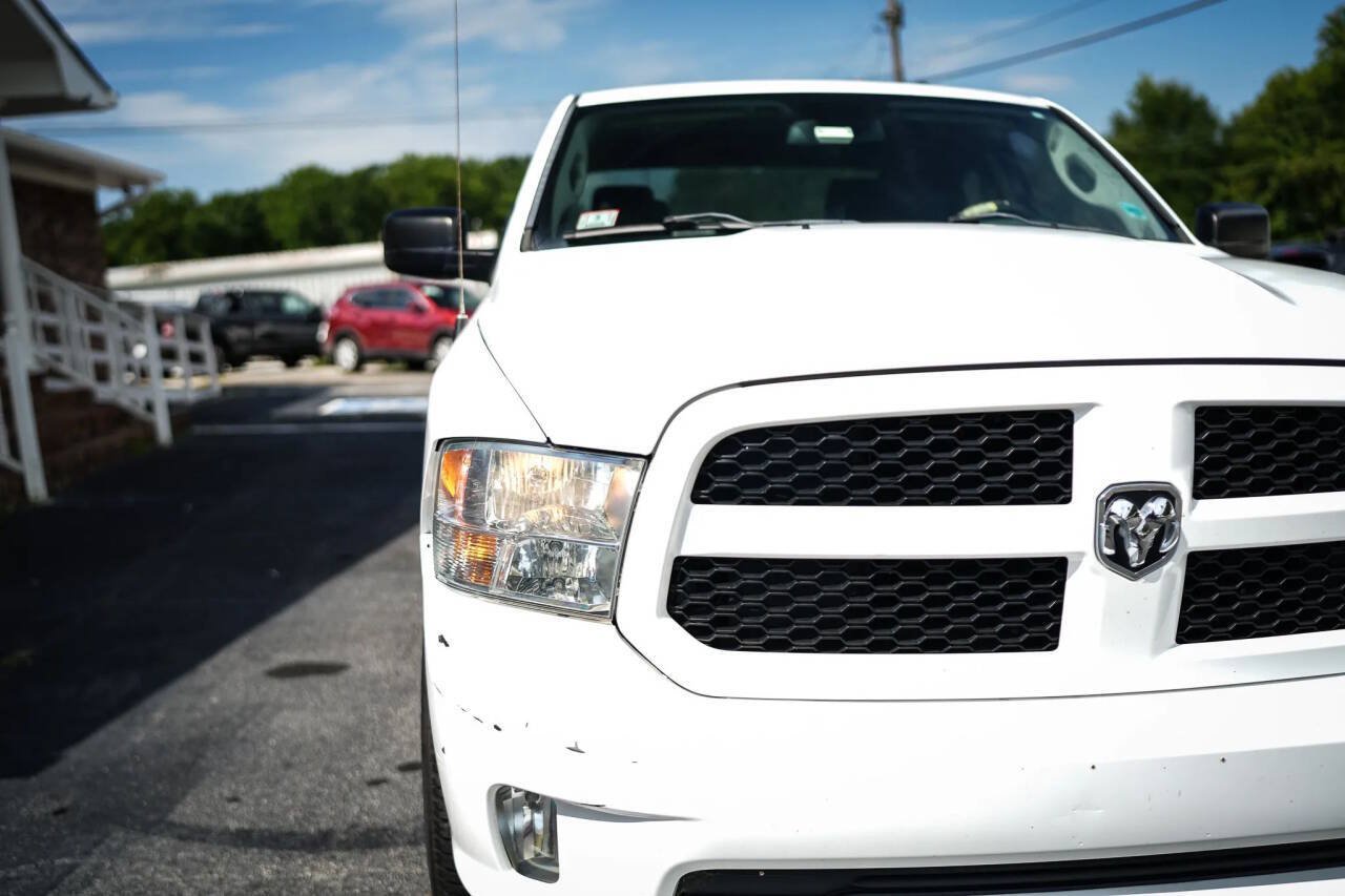 Used 2014 RAM 1500 Express RWD image 8