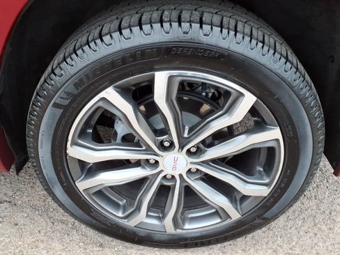 Used 2018 GMC Terrain Denali w/ Advanced Safety Package AWD/4WD image 7