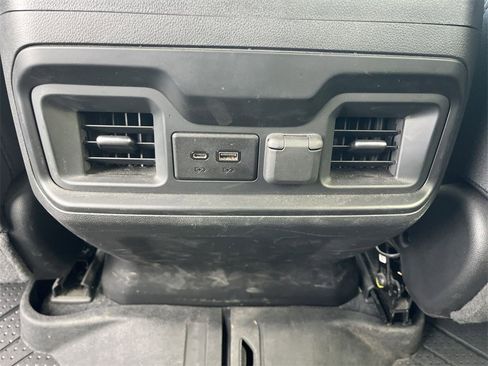 Used 2019 Chevrolet Silverado 1500 RST image 20