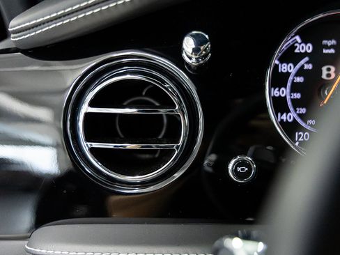 Used 2016 Bentley Mulsanne RWD image 37