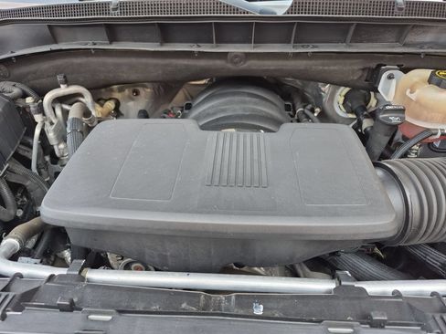 Used 2023 Chevrolet Tahoe LT AWD/4WD image 34