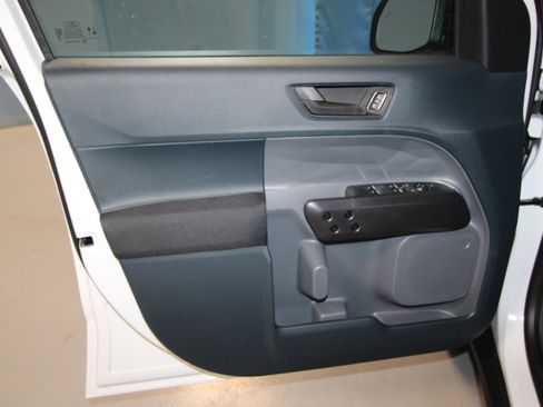 New 2026 Ford Maverick XL AWD/4WD image 4