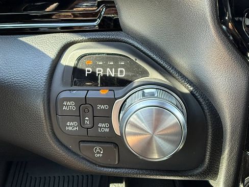 Used 2026 RAM 1500 Laramie AWD/4WD image 13