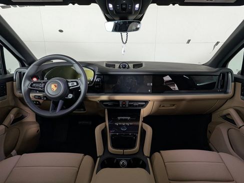 New 2026 Porsche Cayenne image 20