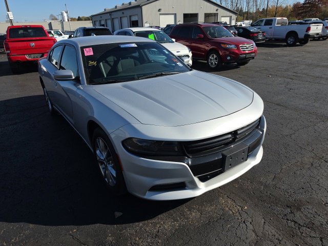 Used 2022 Dodge Charger SXT AWD/4WD image 2