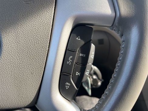 Used 2012 Chevrolet Traverse LS image 16