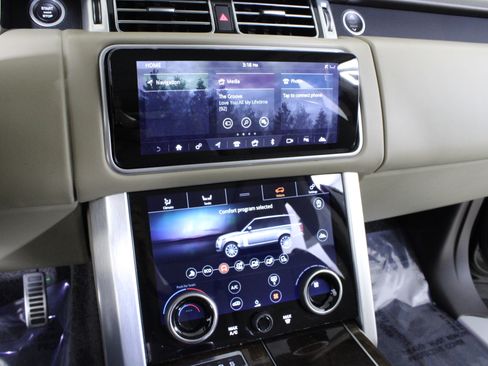 Used 2021 Land Rover Range Rover Westminster Edition image 28