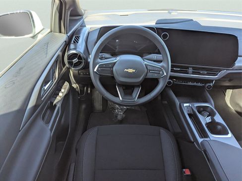 New 2026 Chevrolet Equinox EV LT image 14