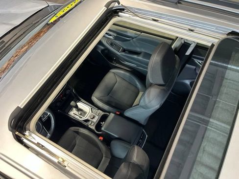 Used 2023 Subaru Forester Premium AWD/4WD image 35