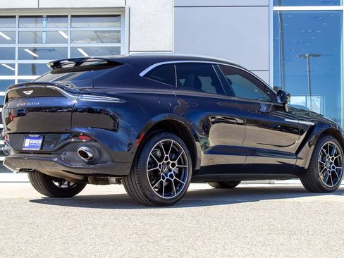Used 2022 Aston Martin DBX AWD/4WD image 10