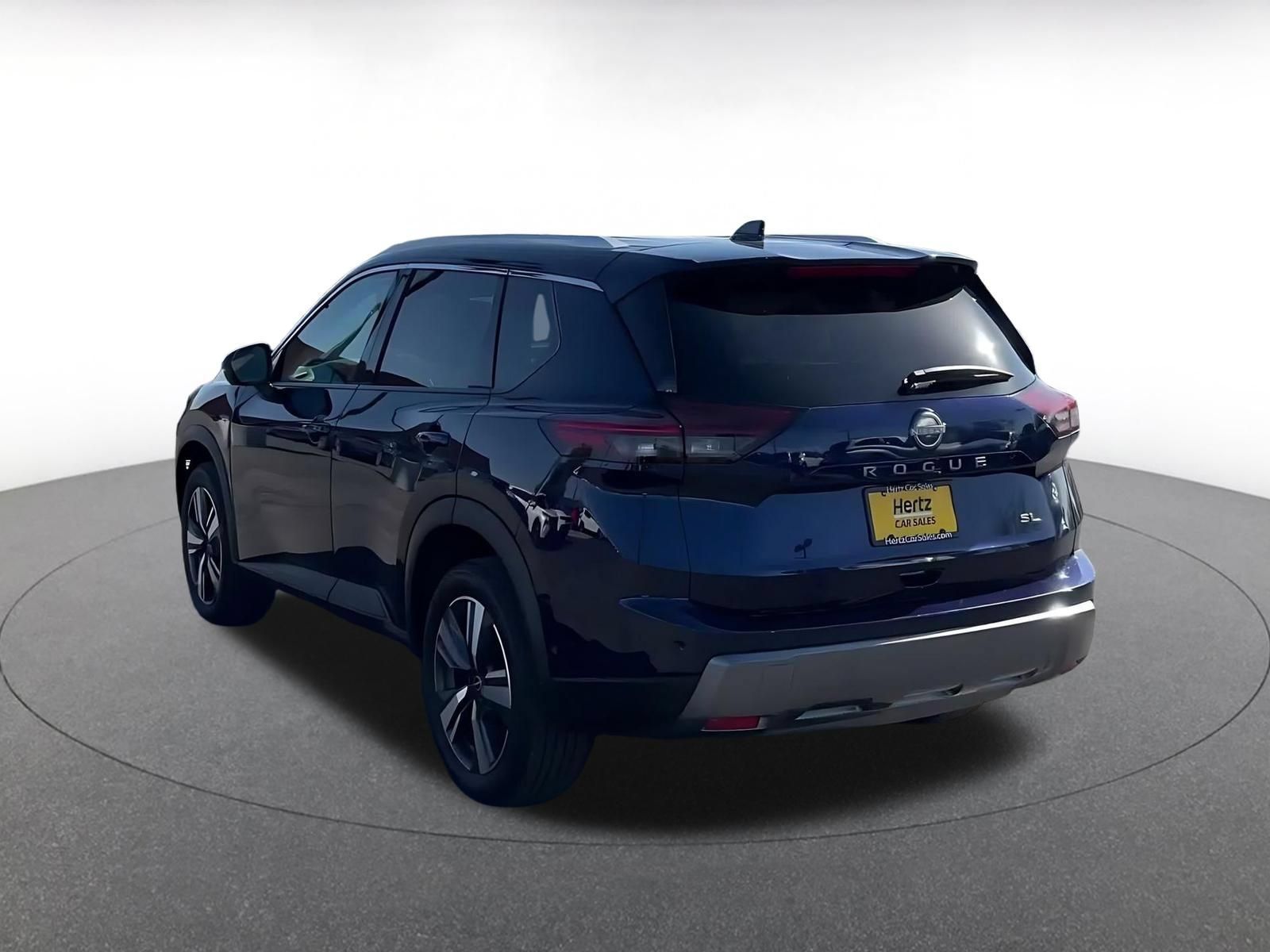 Used 2026 Nissan Rogue SL FWD image 10