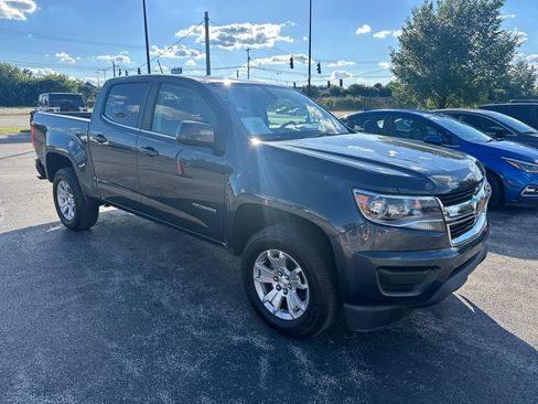 Used 2020 Chevrolet Colorado LT RWD image 2