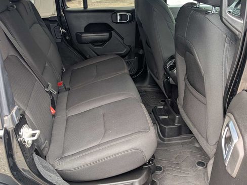 Used 2023 Jeep Wrangler Unlimited w/ Cold Weather Group AWD/4WD image 26