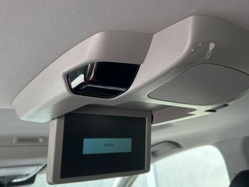 Used 2020 Honda Pilot Touring image 11