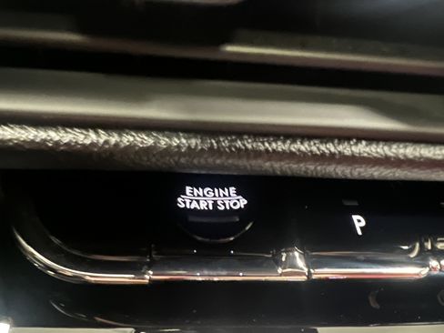 Used 2025 Lincoln Corsair Grand Touring image 21