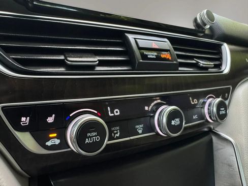 Used 2019 Honda Accord Touring image 19
