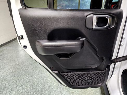 Used 2020 Jeep Gladiator Rubicon w/ LED Lighting Group image 20