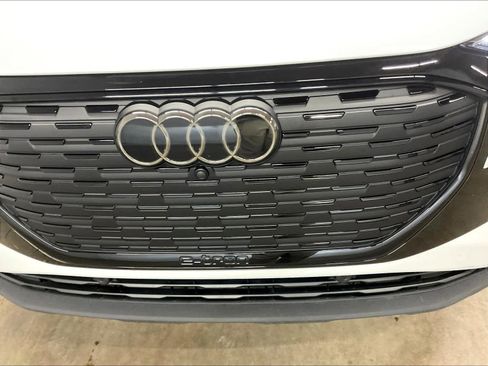 Used 2023 Audi Q4 e-tron Prestige w/ Black Optic Package AWD/4WD image 31