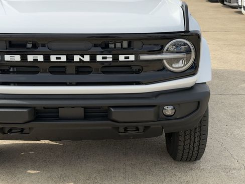 New 2026 Ford Bronco Outer Banks AWD/4WD image 8