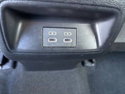 Used 2024 Toyota Corolla LE image 29