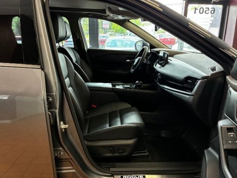 Used 2023 Nissan Rogue SL w/ SL Premium Package FWD image 32
