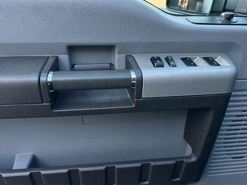 Used 2016 Ford F250 XLT w/ XLT Value Package image 11