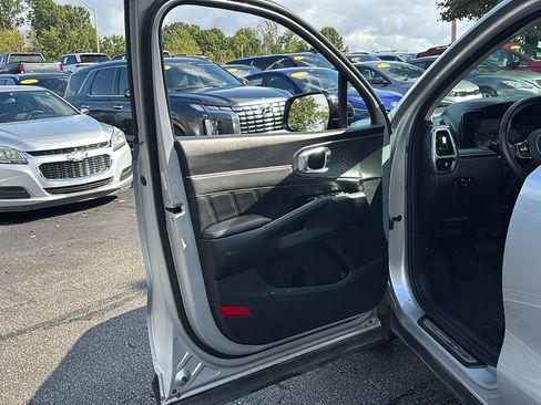 Used 2021 Kia Sorento SX image 11