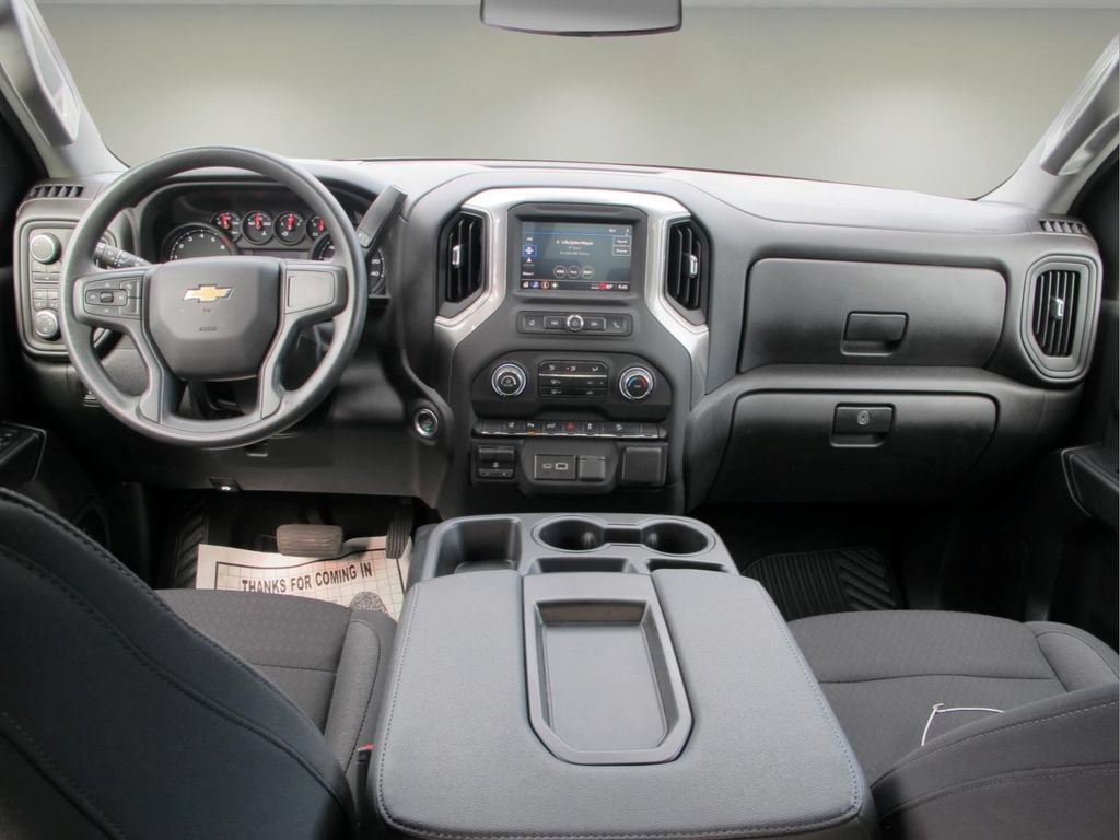 Certified 2025 Chevrolet Silverado 2500 Custom w/ Custom Value Package AWD/4WD image 22